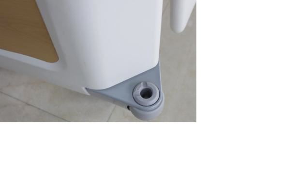 Automatic Lift Adjusted Hospital Bed